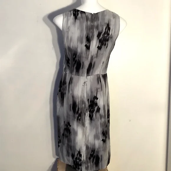 Banana Republic Silver and Black Silk Dress Size 6 - Picture 3 of 5
